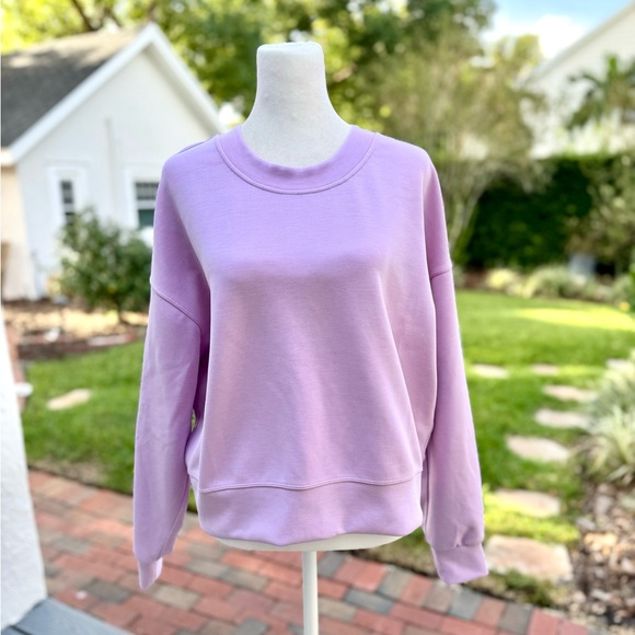 Lululemon Sweatshirt - Picture 1 of 3